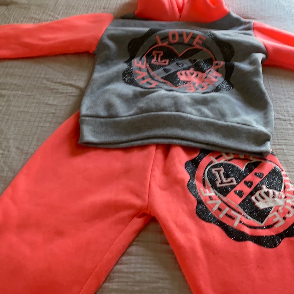 Sweatsuit